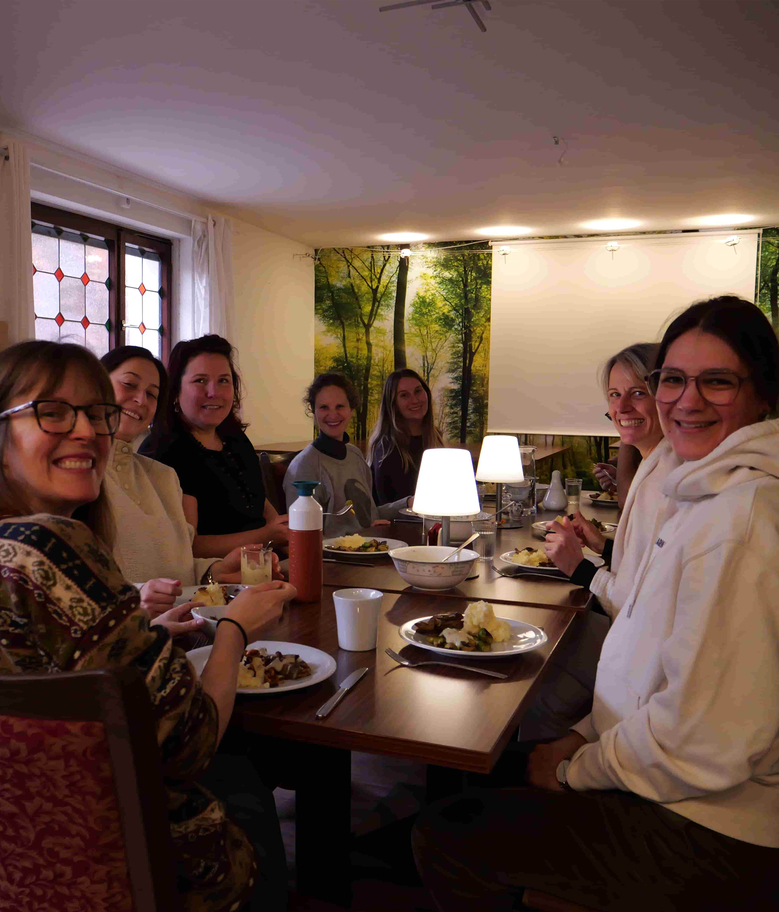 Ashtanga practice in 200-Hour Yoga Teacher Training in Germany