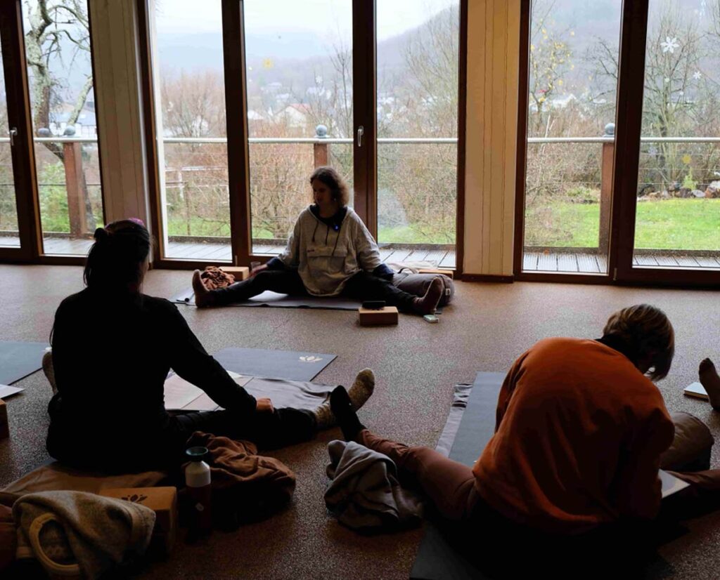 Yogic Scriptures Say: Transformation Happens Faster in the Right Environment