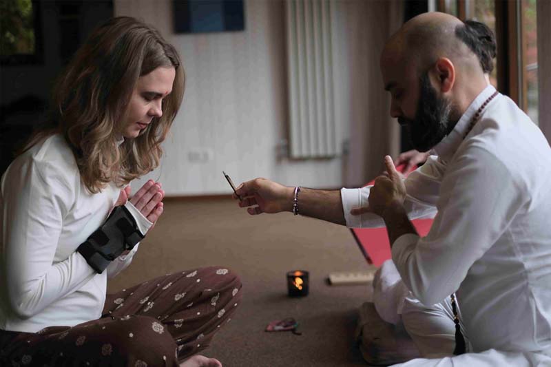 Understand the Daily Schedule (Germany & Bali)